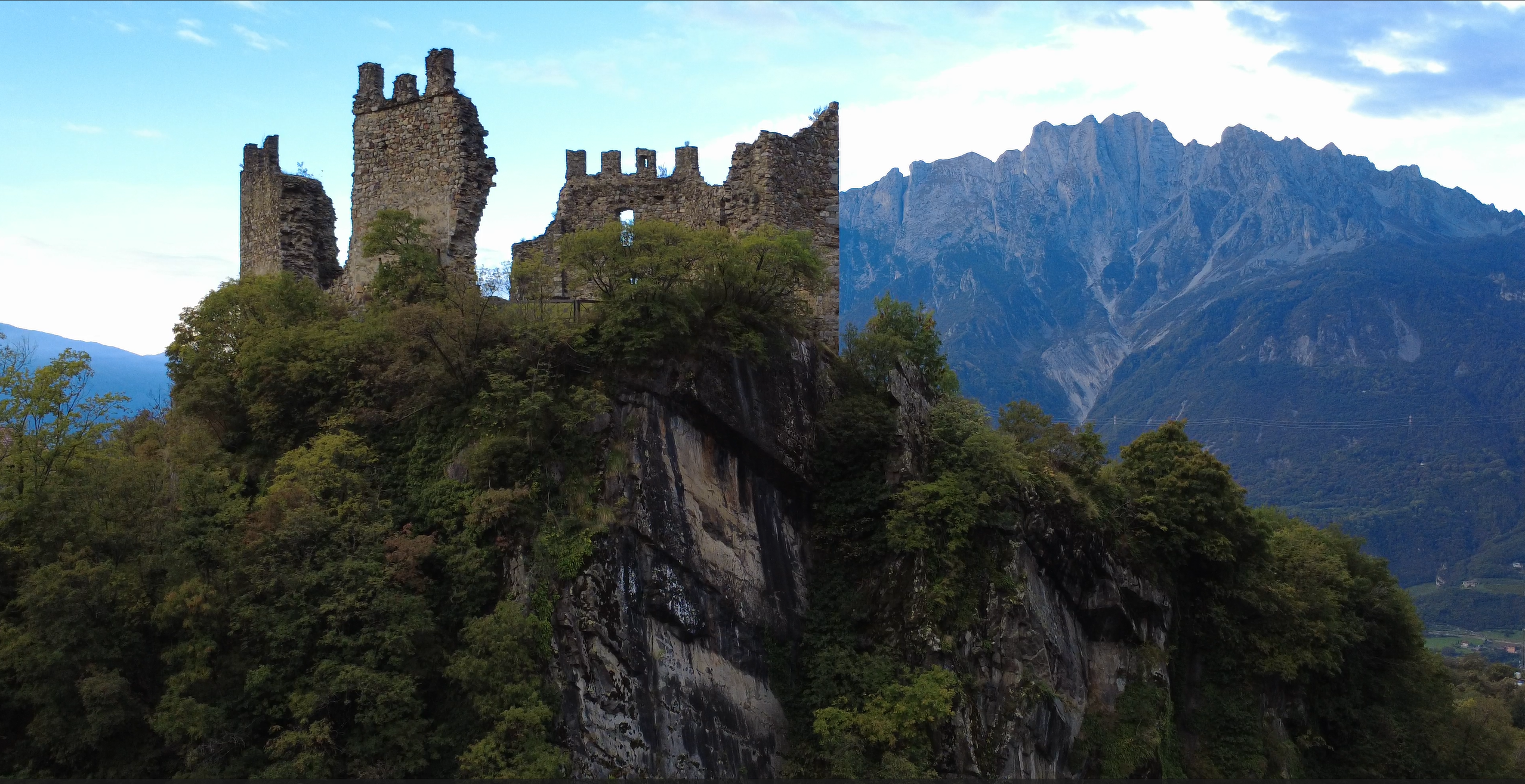 Drone Showreel - Castle of Cimbargo